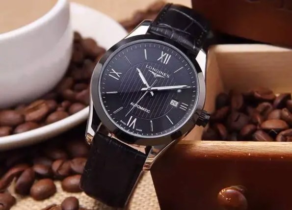 浪琴手表進灰要怎么清理？（處理辦法）（圖）