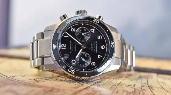 浪琴最新推出全新先行者系列飛返計(jì)時(shí)碼表（圖）