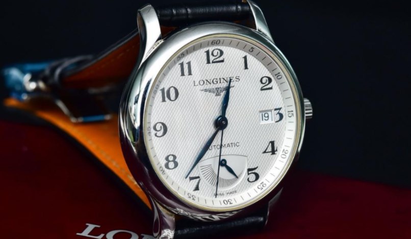 浪琴手表進(jìn)灰有什么處理辦法？（處理辦法）（圖）