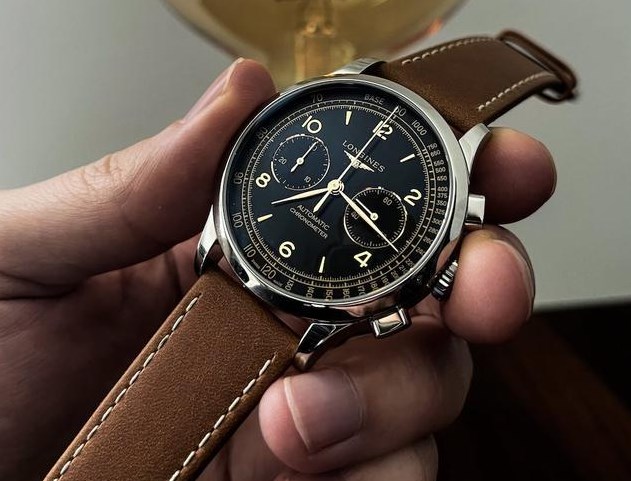 浪琴重磅推出新款Record自動計(jì)時(shí)碼表（圖）