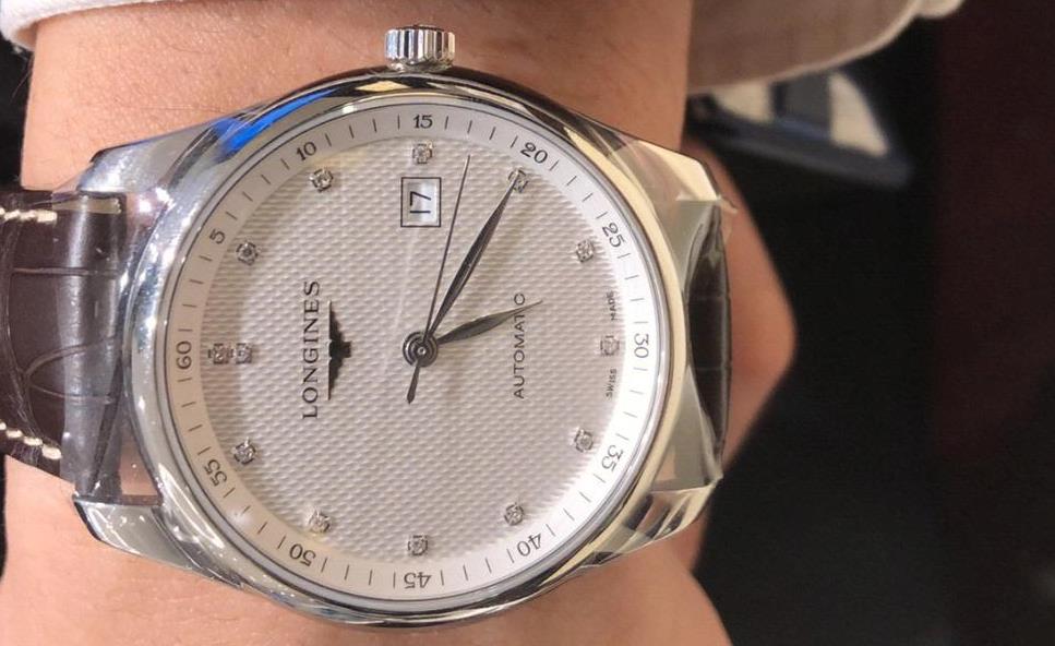 浪琴手表表蒙碎了怎么辦（浪琴手表表蒙破碎怎么辦）（圖）