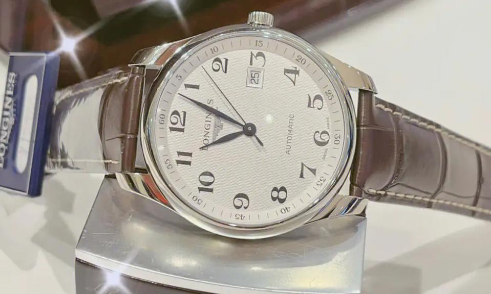 浪琴出現(xiàn)了走時(shí)誤差怎么辦（浪琴手表出現(xiàn)誤差原因）（圖）