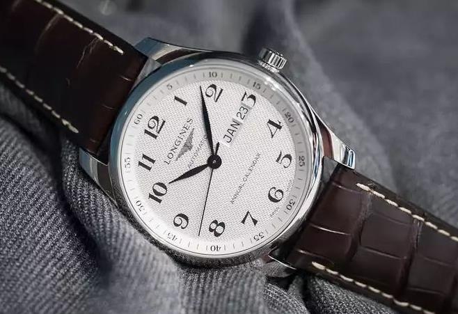 浪琴機(jī)械表摔了一下要緊嗎(如何判斷表是否受損)