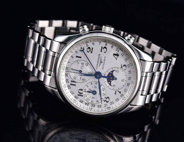 浪琴手表表殼上有銹跡的解決方法（除銹妙計）