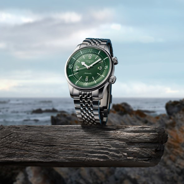 揭秘浪琴表殼破裂修復(fù)：實用技巧深度剖析（圖）