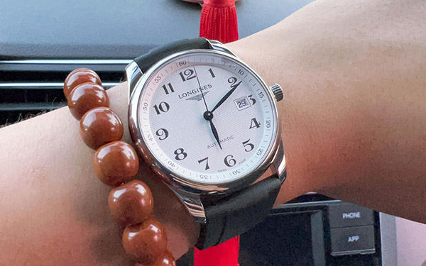 浪琴腕表表盤有劃痕應(yīng)該咋解決（圖）