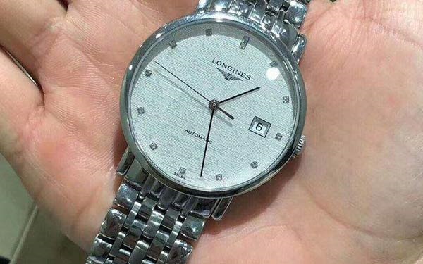 浪琴腕表機(jī)芯里面有劃痕解決技巧深度解析（圖）