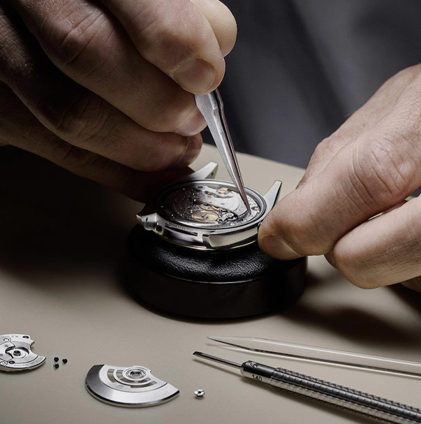 診斷與拆卸-浪琴維修服務(wù)中心