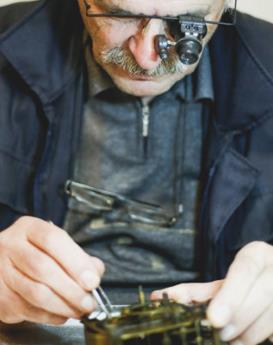 卡爾·莫爾登-深圳浪琴維修服務(wù)中心制表師