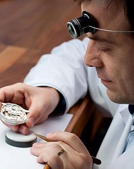 郎佛羅·迪茲-南京浪琴維修服務(wù)中心制表師