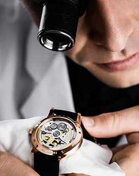 雅各布·瓊斯-長(zhǎng)沙浪琴維修服務(wù)中心制表師