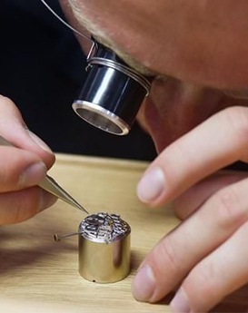 亞歷山大·約翰森-長(zhǎng)沙浪琴維修服務(wù)中心制表師