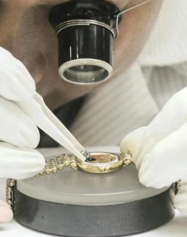 波菲里奧·瓊斯-上海浪琴維修服務(wù)中心制表師