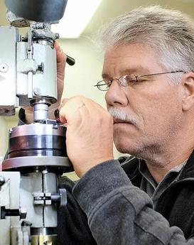 菲利普·奧特加-上海浪琴維修服務(wù)中心制表師